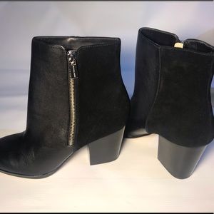 Micheal Kors black leather boots